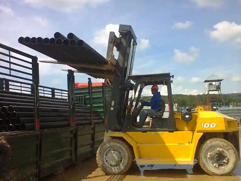 Pengiriman Material Konstruksi ke Lokasi Proyek: Tepat Waktu dan Terjamin construction materials materials near me construction material delivery, material logistics construction site, dan varian lokal