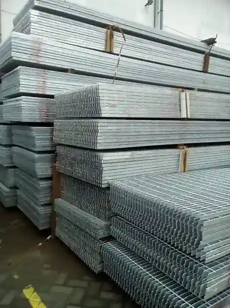 stock grating galv stock baja pipe piepa TABS provides durable construction metal products for industrial and structural projects across Indonesia. distributor pipa baja surabaya suplier flange surabaya gresik steel grating petronas fittings fitting flage flanges konstruksi construction TABS trijaya anugrah bina steel Hardware solutions pengiriman PLN